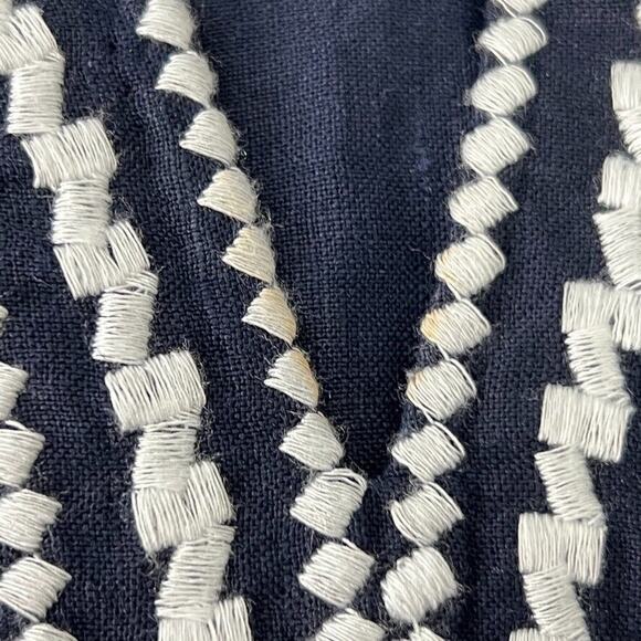 Talbots Navy Blue 100% Linen Embroidered Poncho V-neck Poncho Top L Women's - Picture 6 of 12